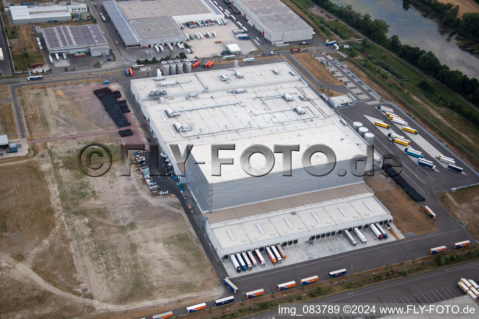 Bird's eye view of Oberwald industrial area in Wörth am Rhein in the state Rhineland-Palatinate, Germany