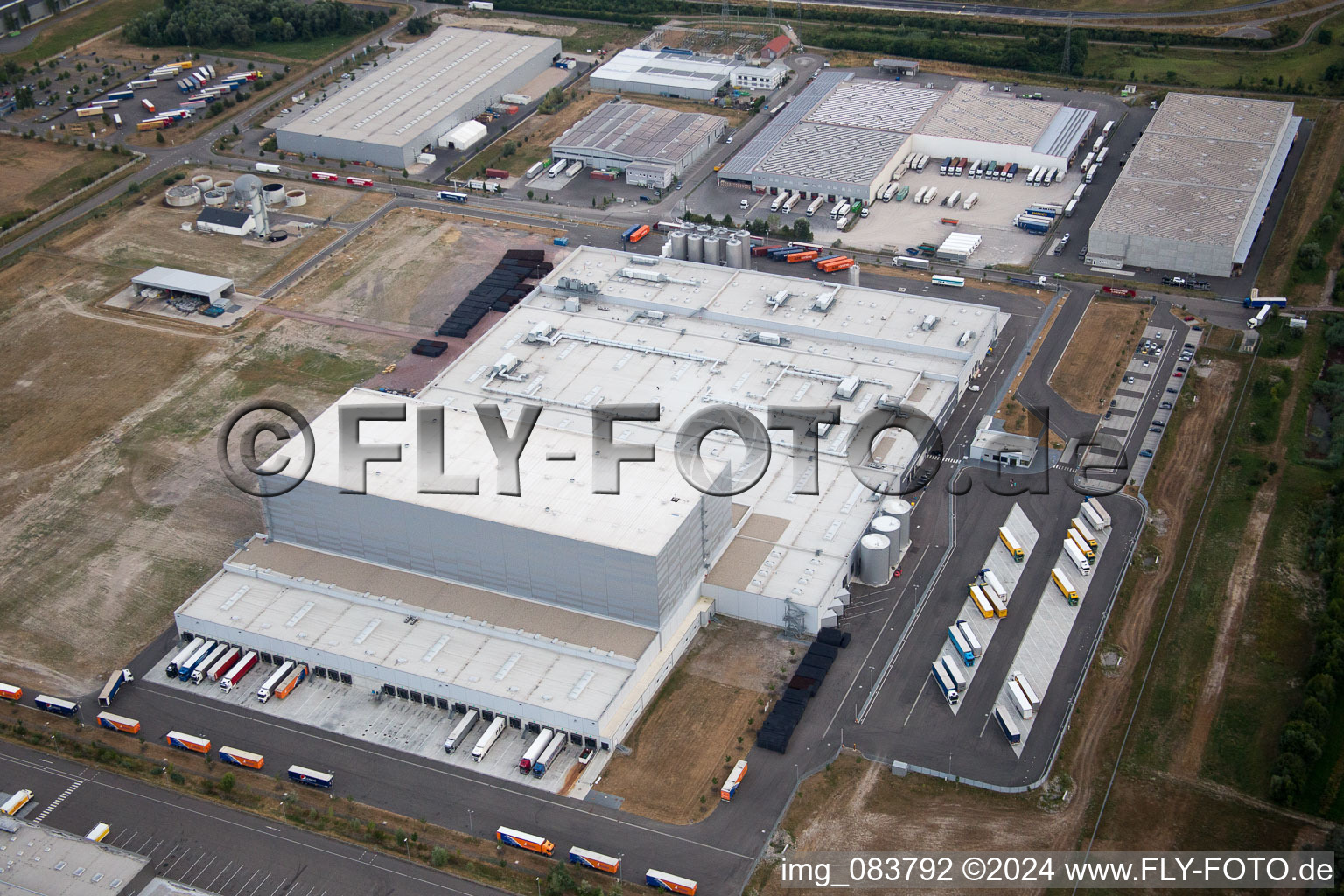 Drone image of Oberwald Industrial Area in Wörth am Rhein in the state Rhineland-Palatinate, Germany