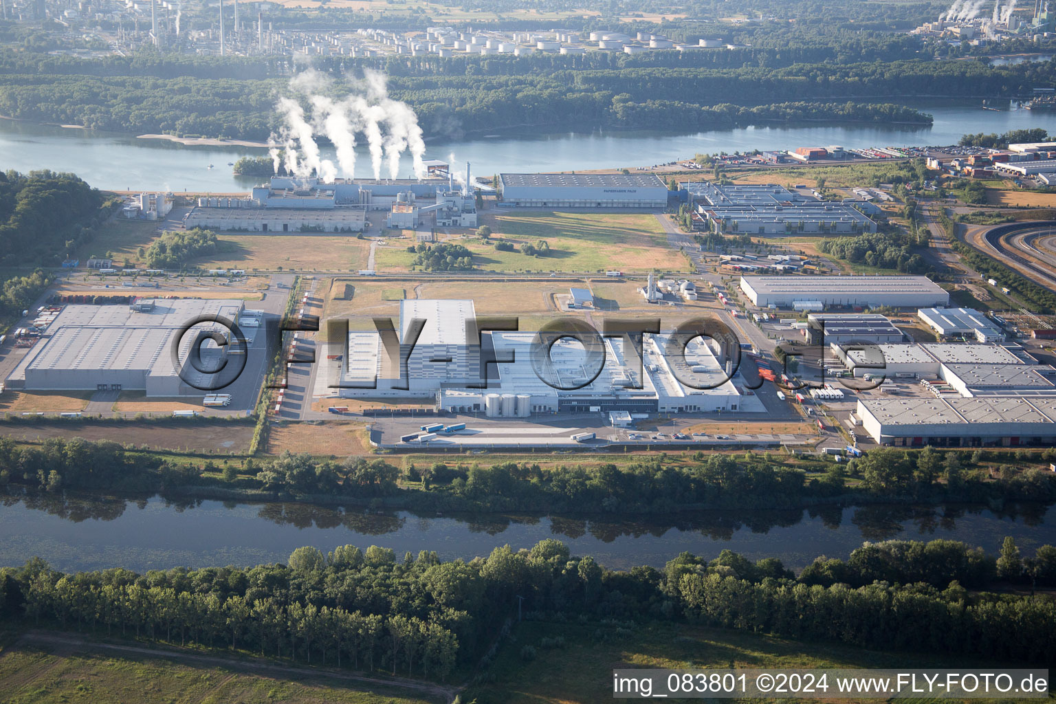 Aerial photograpy of Oberwald Industrial Area in Wörth am Rhein in the state Rhineland-Palatinate, Germany