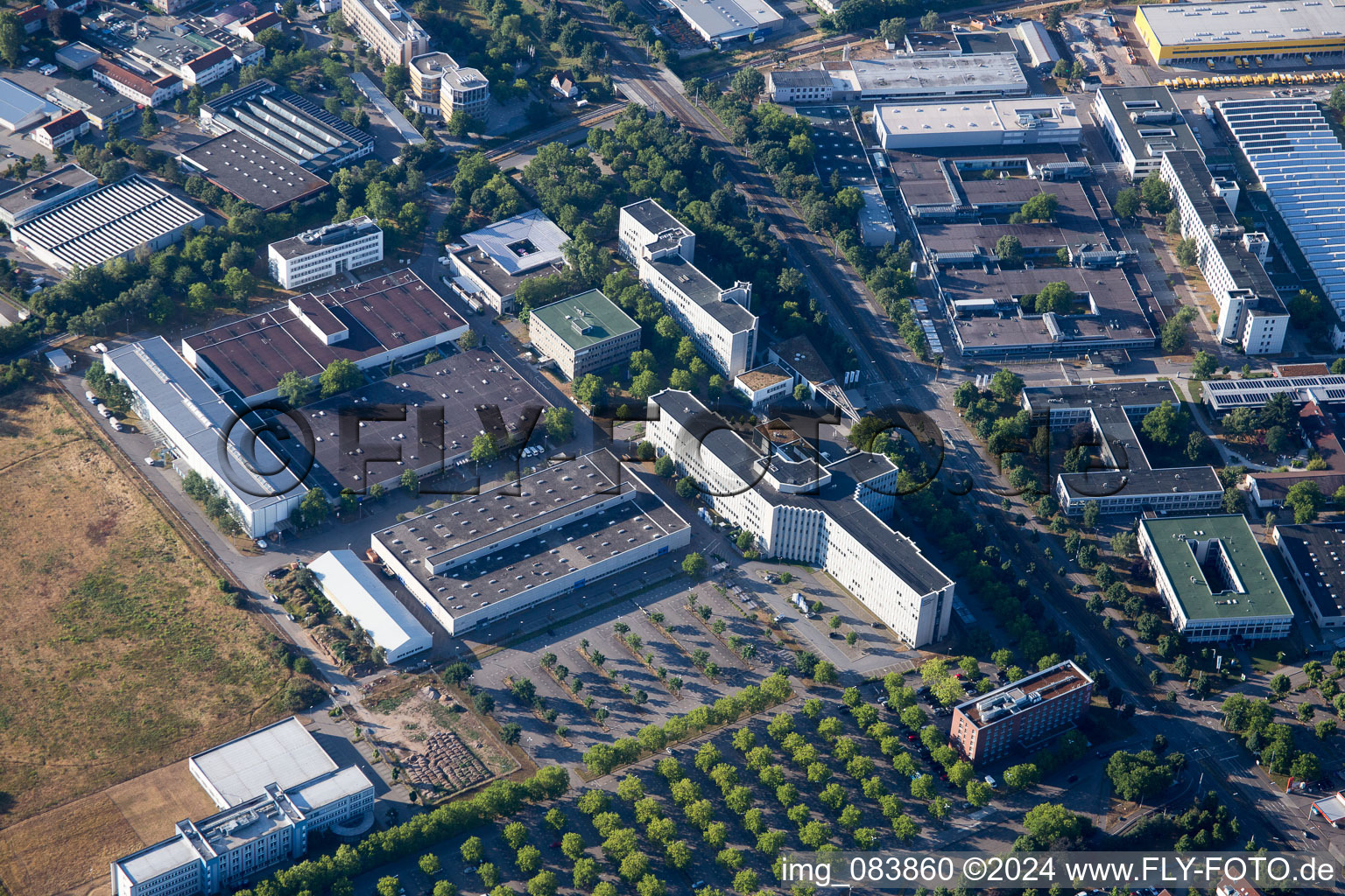 Bird's eye view of District Knielingen in Karlsruhe in the state Baden-Wuerttemberg, Germany