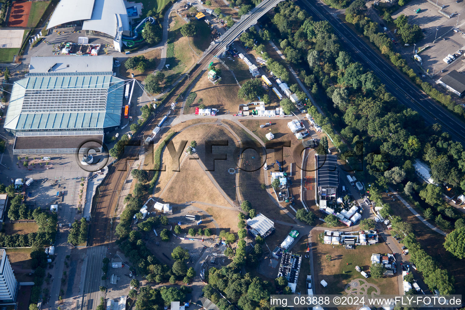 KA, Günther Klotz Plant, The Festival in the district Südweststadt in Karlsruhe in the state Baden-Wuerttemberg, Germany seen from above