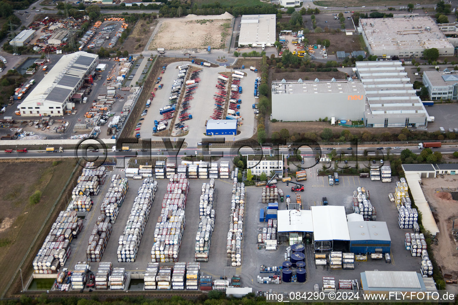 Oblique view of Industrial area Im Langgewan, forwarding company Kube & Kubenz in Worms in the state Rhineland-Palatinate, Germany