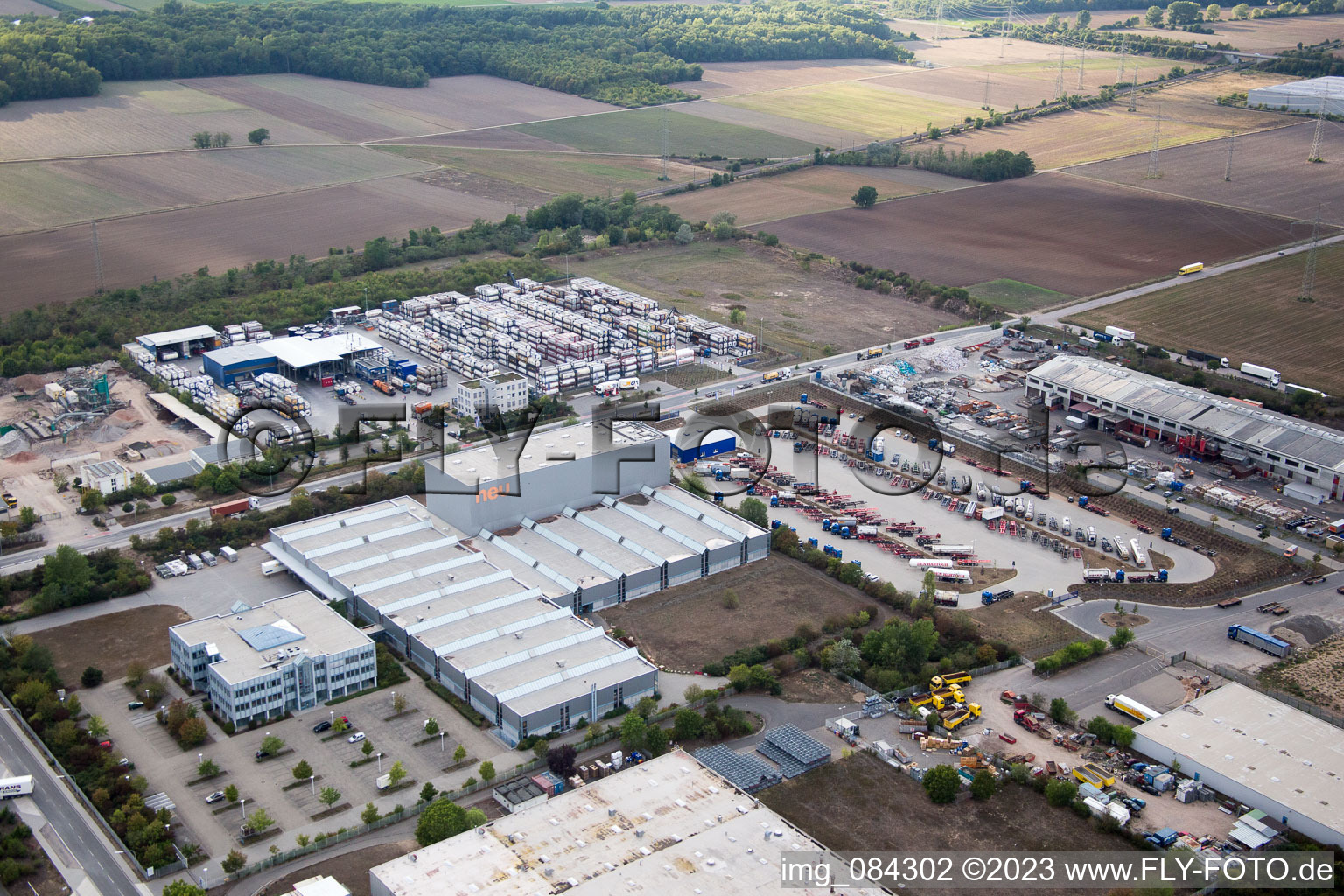 Industrial area Im Langgewan, forwarding company Kube & Kubenz in Worms in the state Rhineland-Palatinate, Germany from the plane