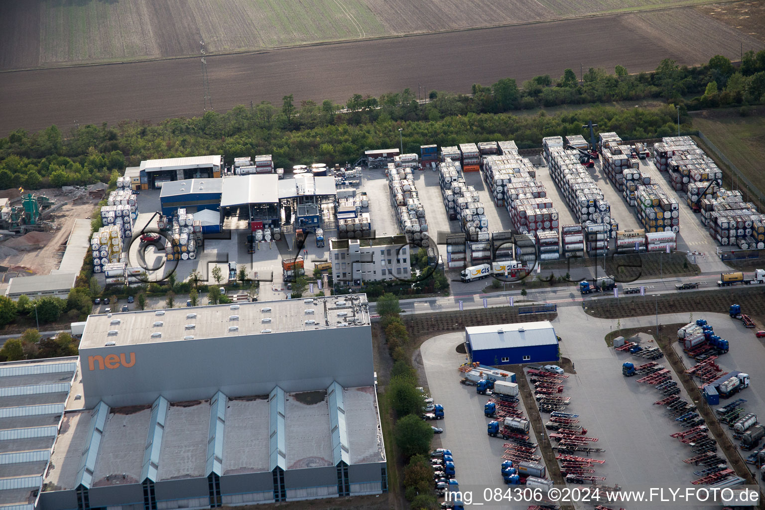 Drone recording of Industrial area Im Langgewan, forwarding company Kube & Kubenz in Worms in the state Rhineland-Palatinate, Germany