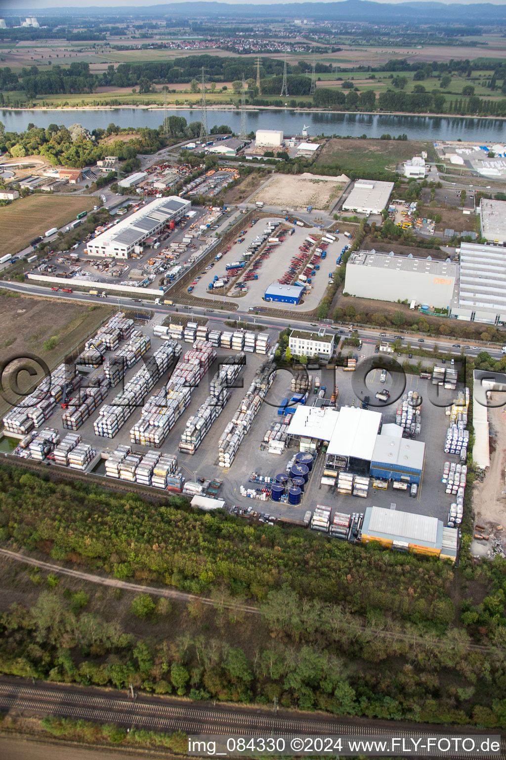 Warehouses and forwarding building Kube & Kubenz in Worms in the state Rhineland-Palatinate, Germany from above