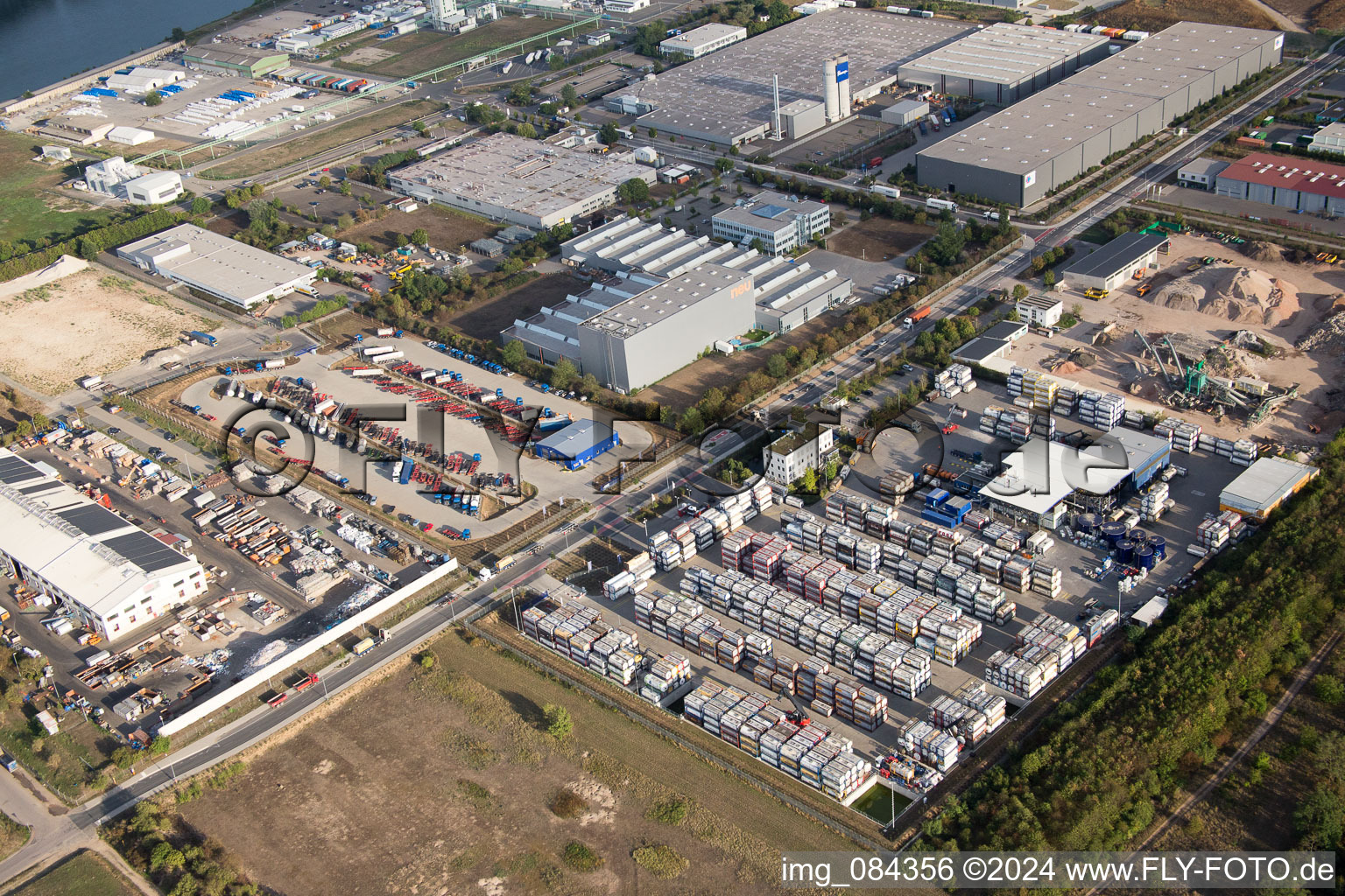 Oblique view of Industrial area Im Langgewan, forwarding company Kube & Kubenz in Worms in the state Rhineland-Palatinate, Germany