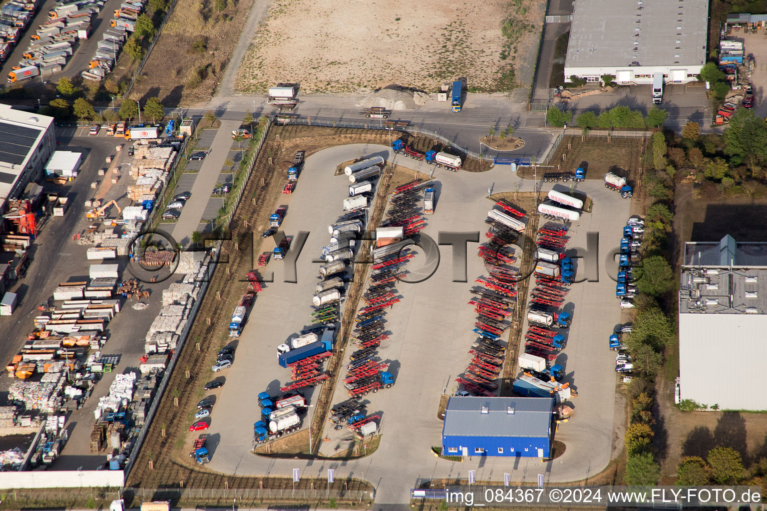 Industrial area Im Langgewan, forwarding company Kube & Kubenz in Worms in the state Rhineland-Palatinate, Germany from the plane