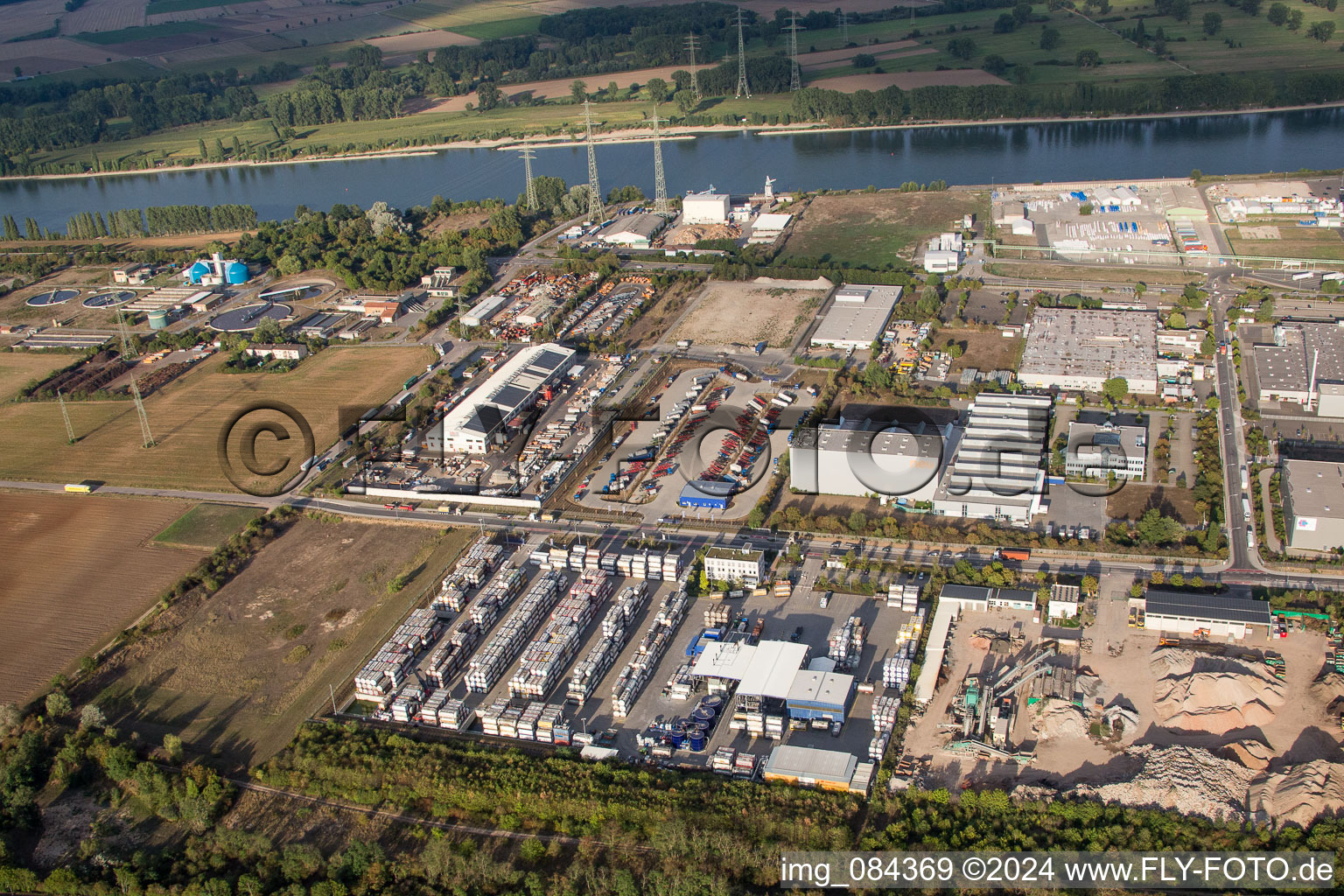 Bird's eye view of Warehouses and forwarding building Kube & Kubenz in Worms in the state Rhineland-Palatinate, Germany