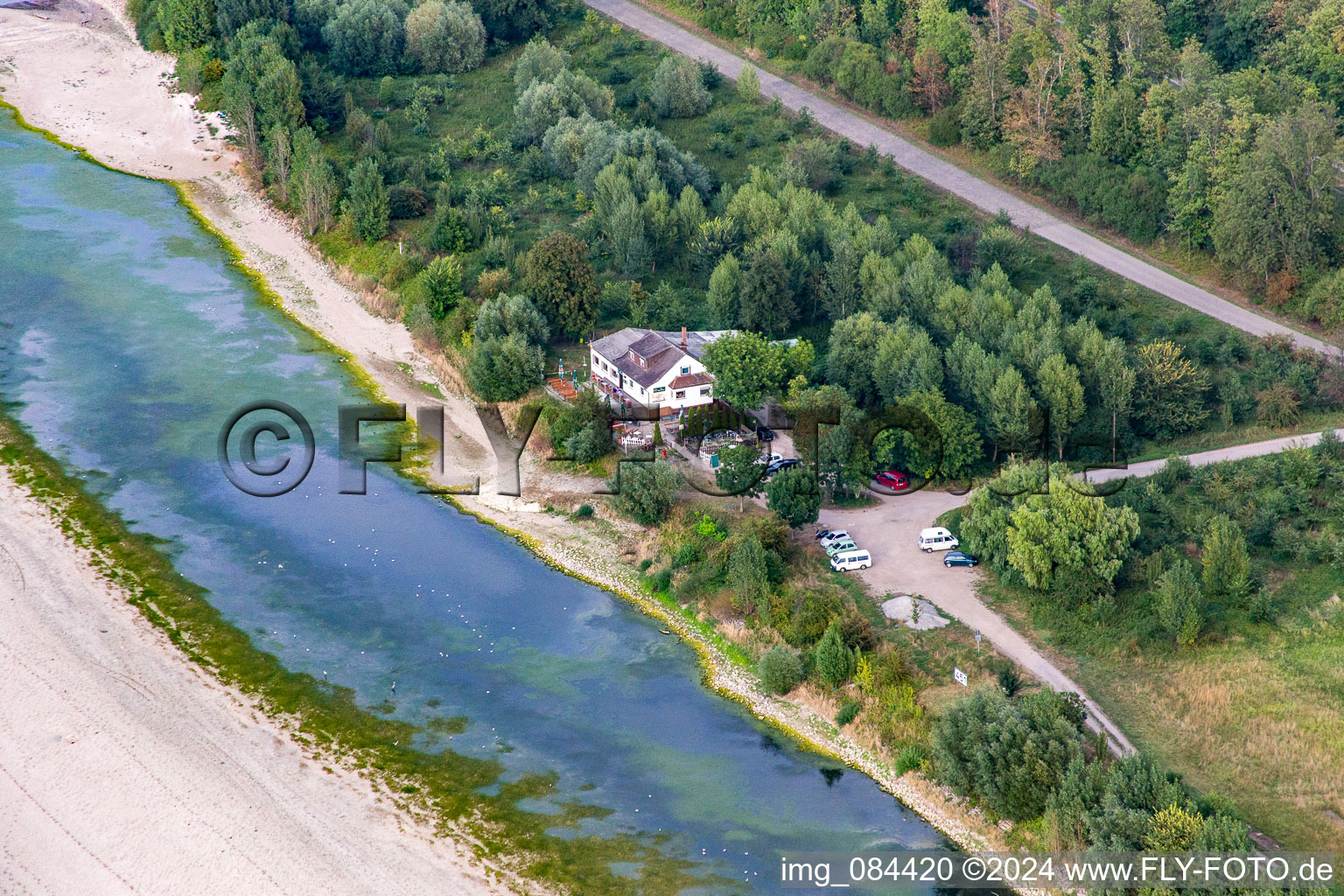 To the Norheim Rhine ferry in the district Nordheim in Biblis in the state Hesse, Germany