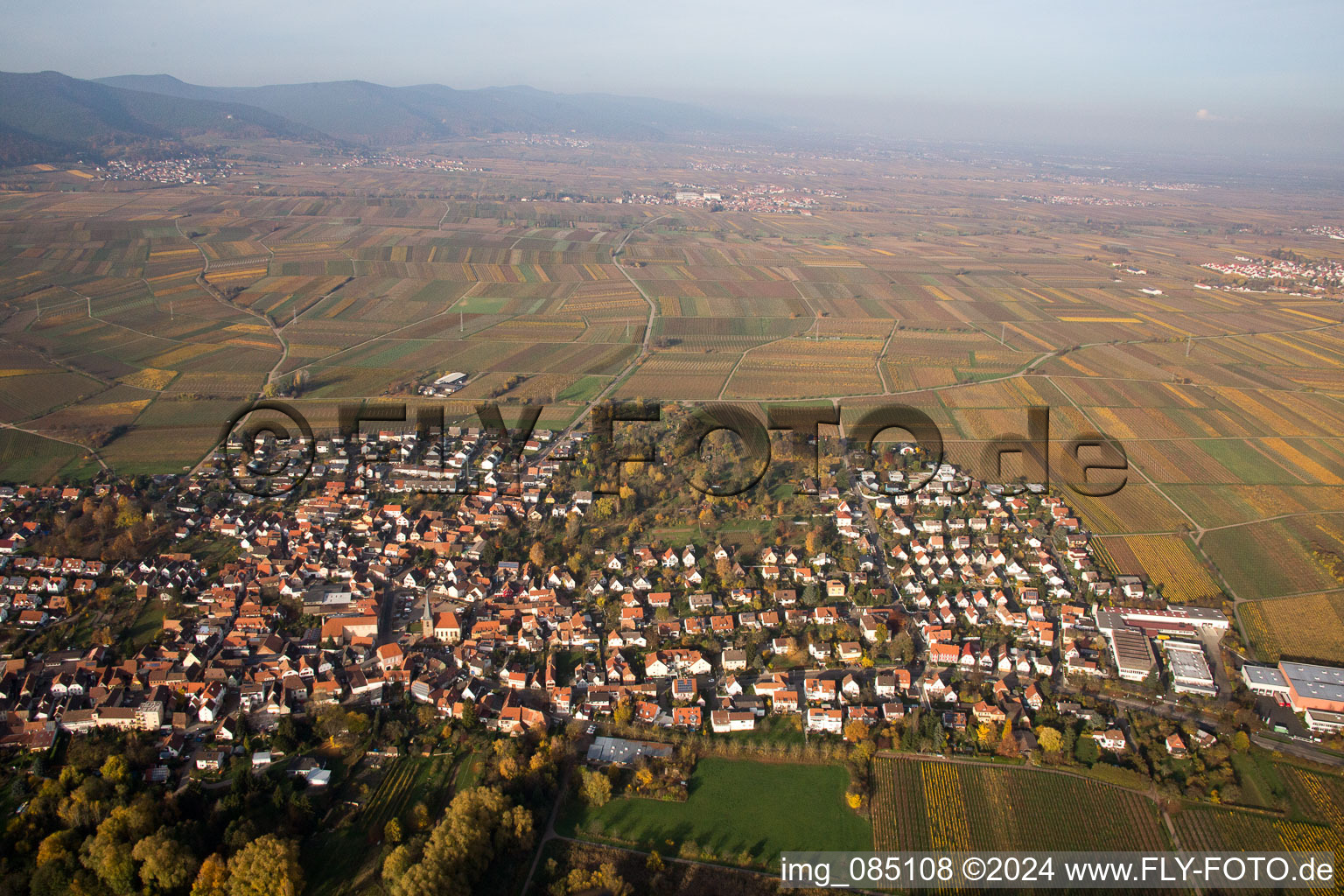 Aerial photograpy of District Godramstein in Landau in der Pfalz in the state Rhineland-Palatinate, Germany