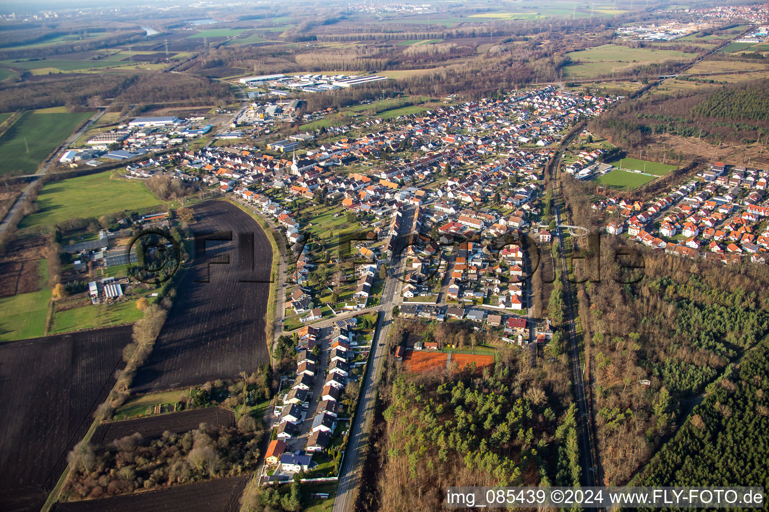 From the southwest in the district Huttenheim in Philippsburg in the state Baden-Wuerttemberg, Germany