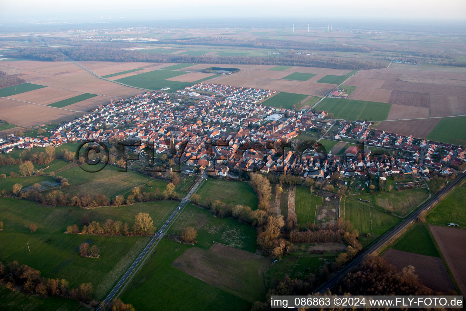 From the north in Steinweiler in the state Rhineland-Palatinate, Germany