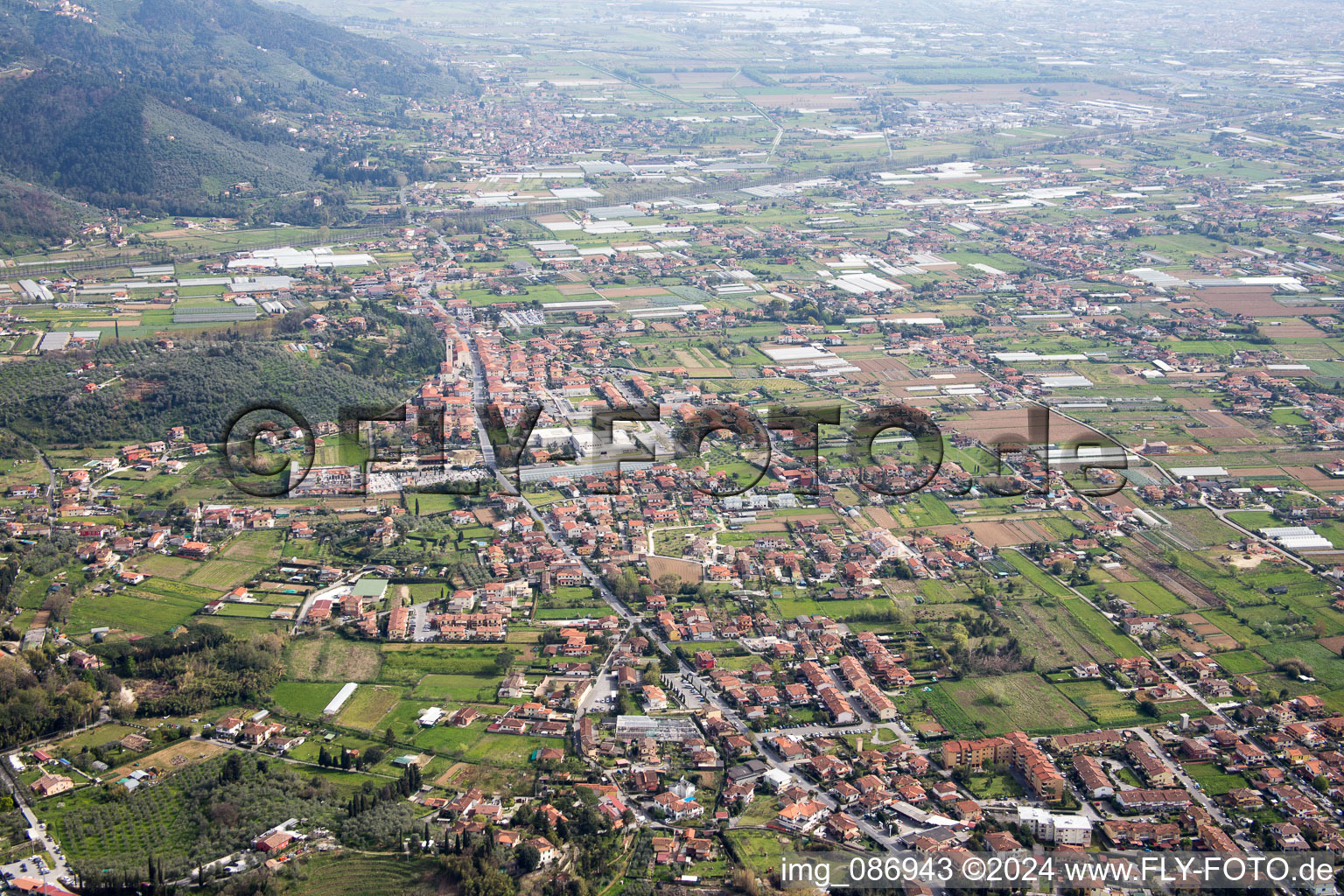 Capezzano Pianore in the state Tuscany, Italy