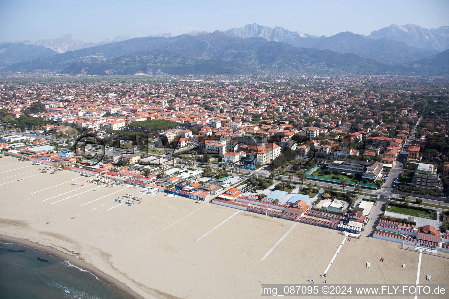 Townscape on the seacoast of Ligurian sea in Forte dei Marmi in Toskana, Italy