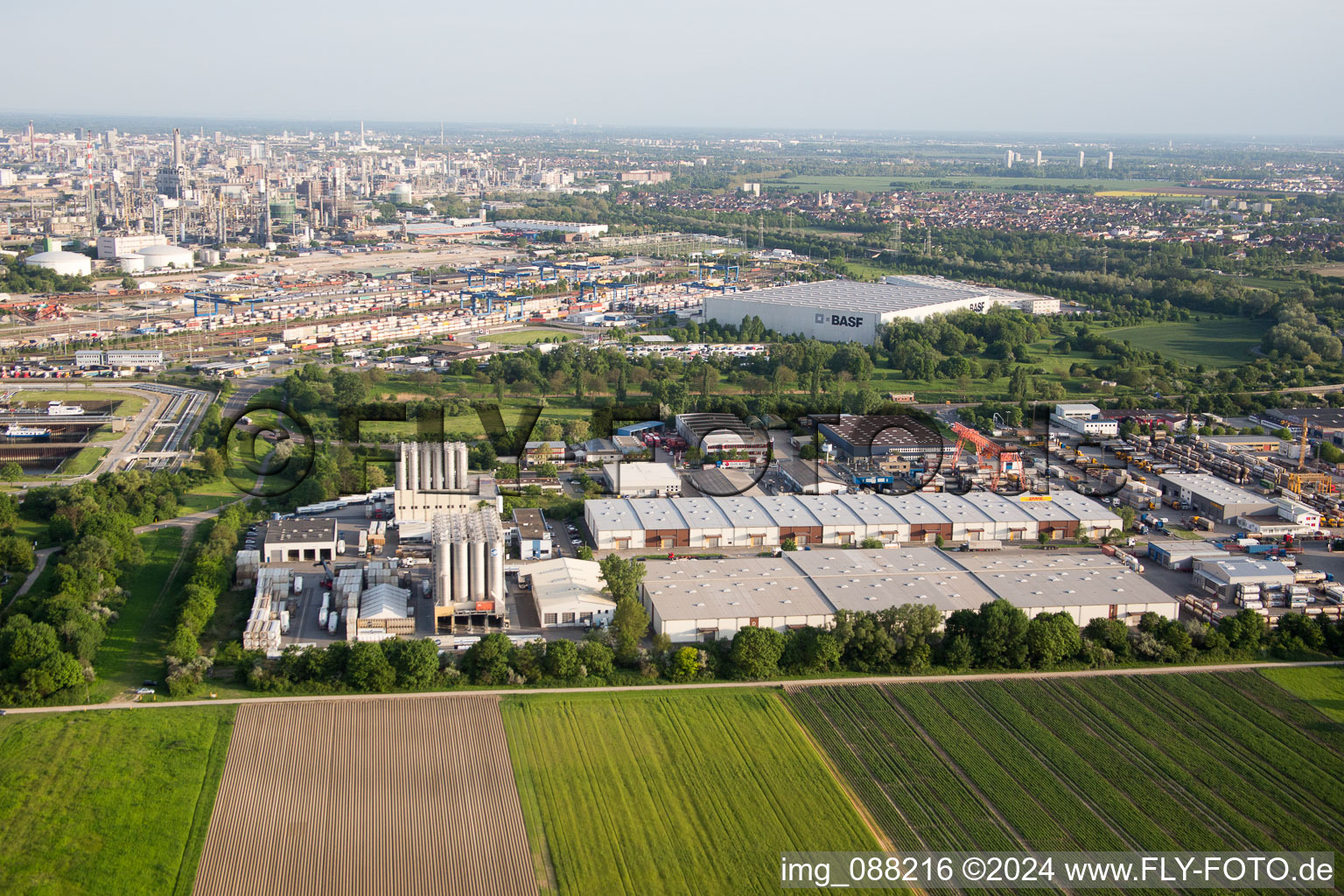 Muldenweg commercial area in the district Pfingstweide in Ludwigshafen am Rhein in the state Rhineland-Palatinate, Germany