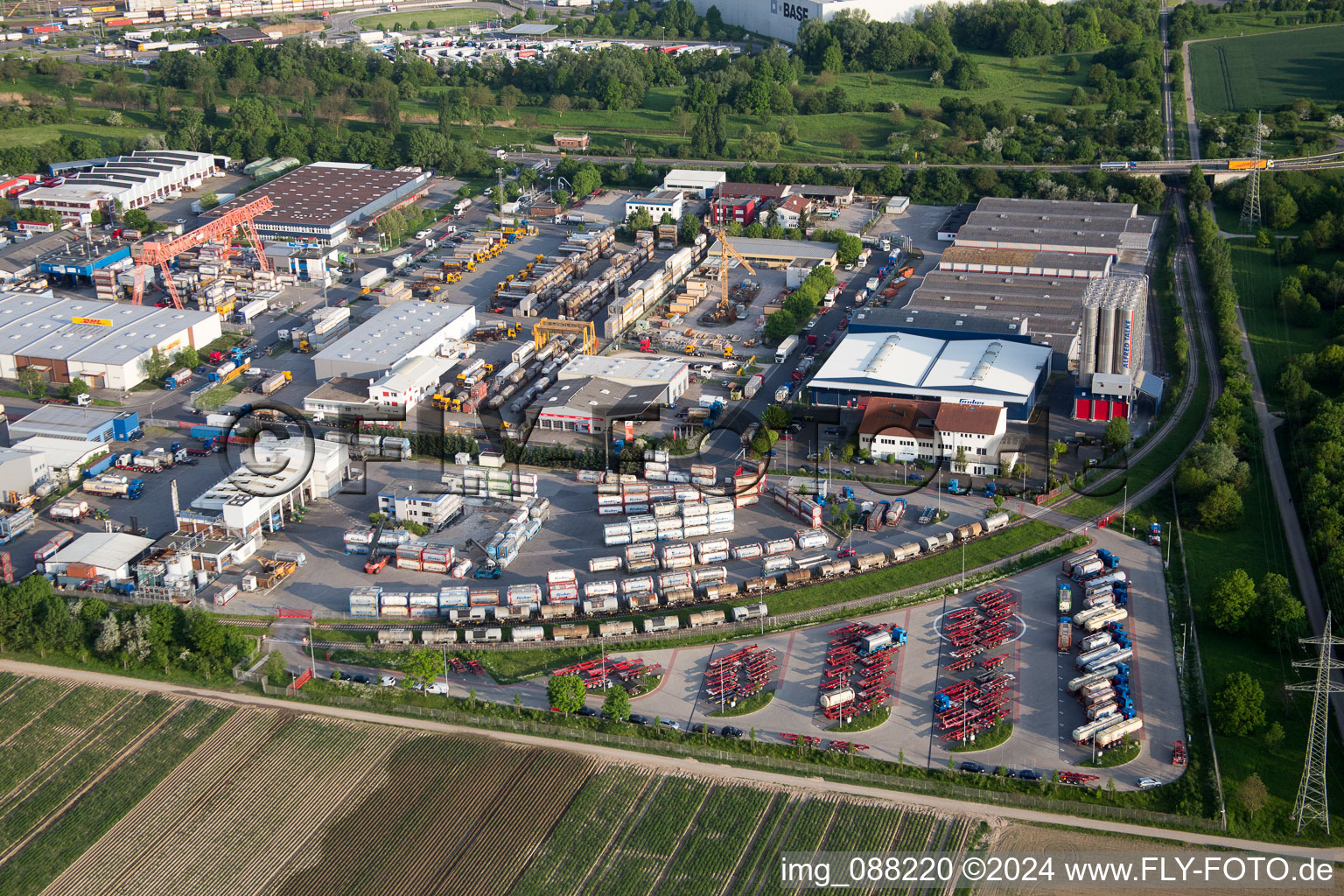 Aerial photograpy of Muldenweg commercial area in the district Pfingstweide in Ludwigshafen am Rhein in the state Rhineland-Palatinate, Germany