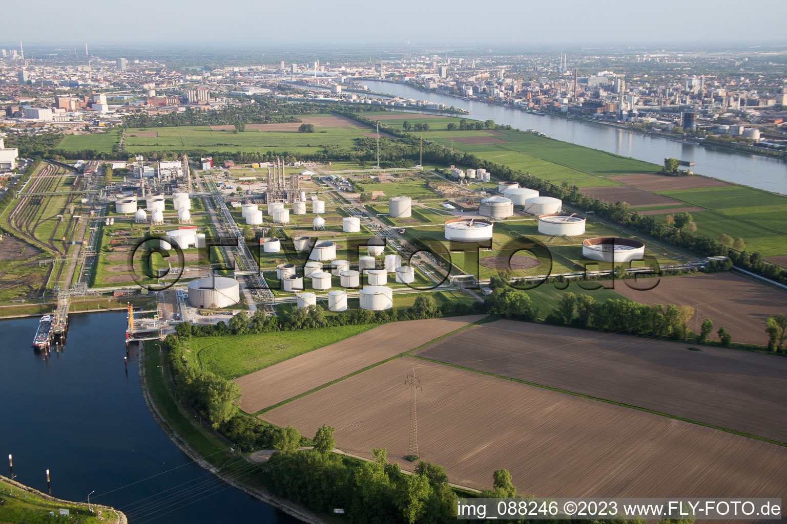 Oblique view of BASF Friesenheim in the district Neckarstadt-West in Mannheim in the state Baden-Wuerttemberg, Germany