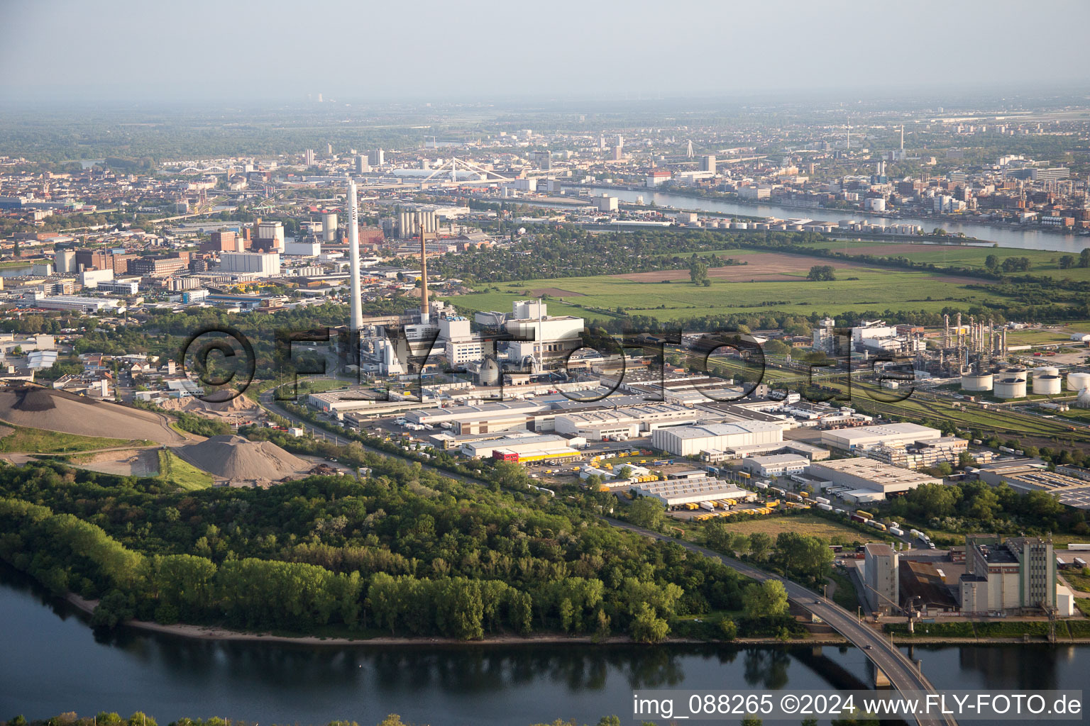 MVV Environment in the district Neckarstadt-West in Mannheim in the state Baden-Wuerttemberg, Germany