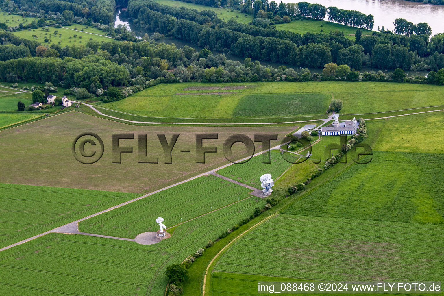 Satellite measuring point Leeheim in the district Leeheim in Riedstadt in the state Hesse, Germany