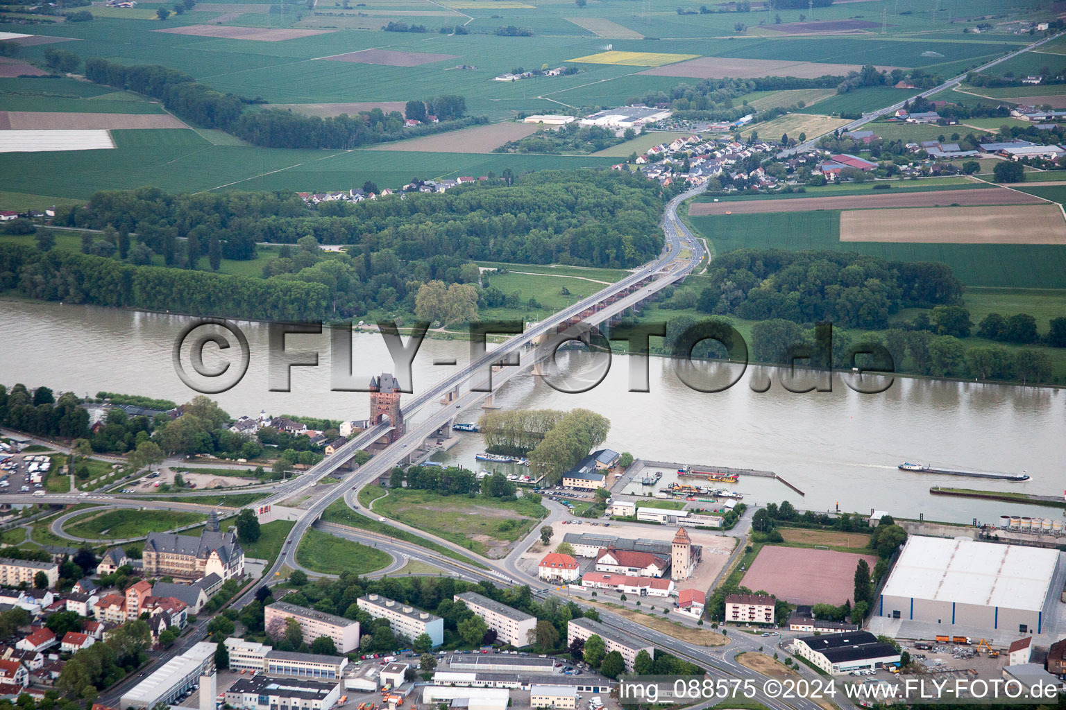 Nibelungen Bridge over the Rhine in Worms in the state Rhineland-Palatinate, Germany