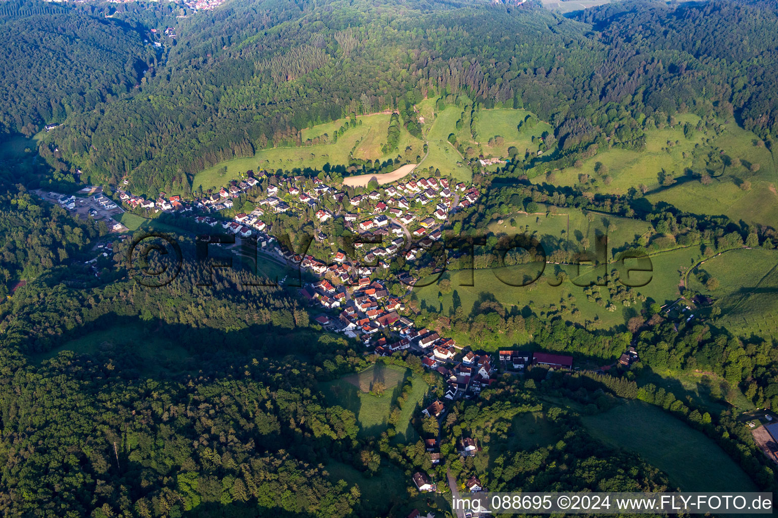 From the east in the district Hochstädten in Bensheim in the state Hesse, Germany