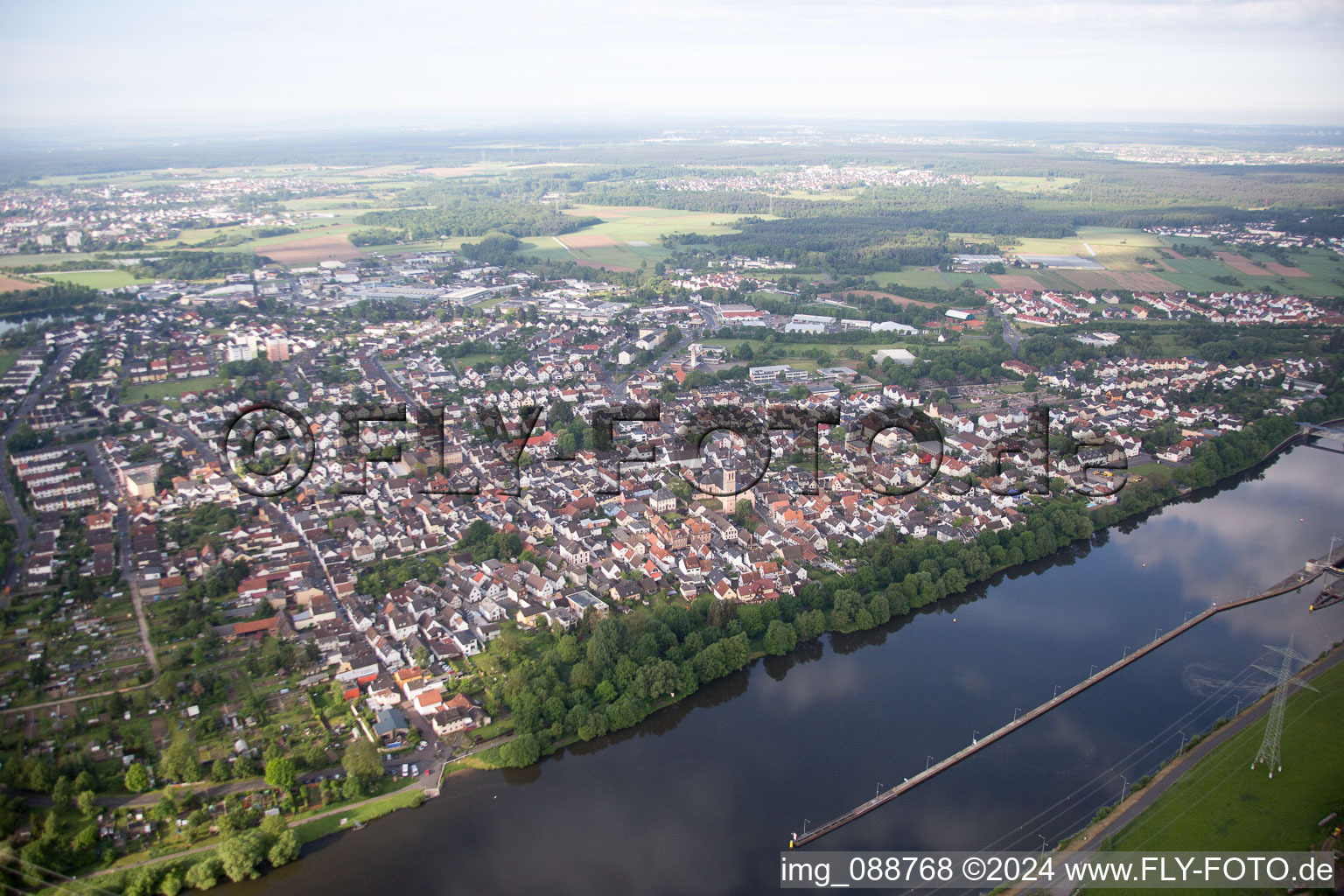 Aerial view of Großkrotzenburg in Klein-Krotzenburg in the state Hesse, Germany