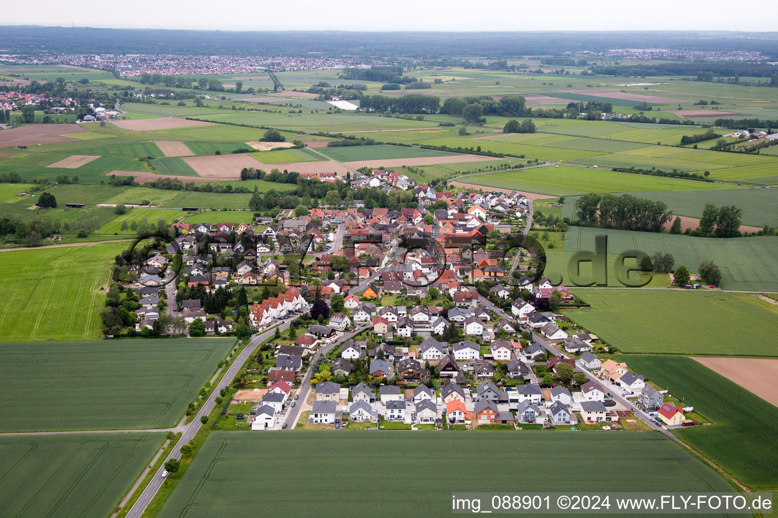 Construction sites for new construction residential area of detached housing estate Buergermeister Tempel Strasse in the district Harpertshausen in Babenhausen in the state Hesse, Germany