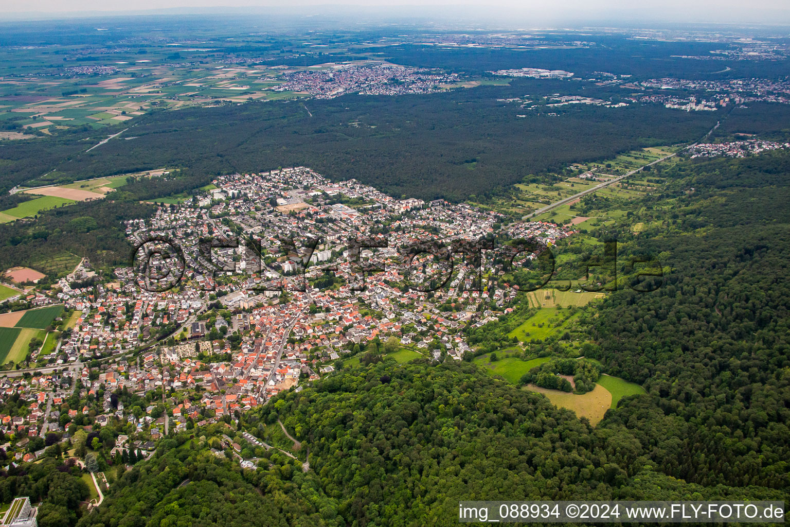 Aerial view of From the southeast in the district Seeheim in Seeheim-Jugenheim in the state Hesse, Germany