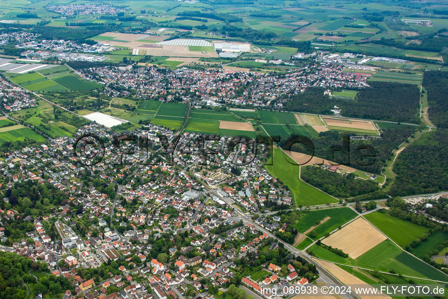 Bird's eye view of District Jugenheim an der Bergstrasse in Seeheim-Jugenheim in the state Hesse, Germany