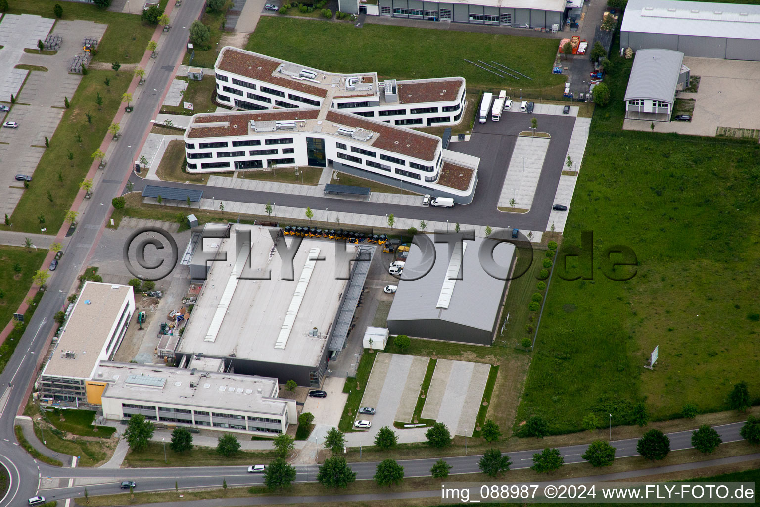 Industrial estate and company settlement SAP Schulungszentrum in Bensheim in the state Hesse, Germany