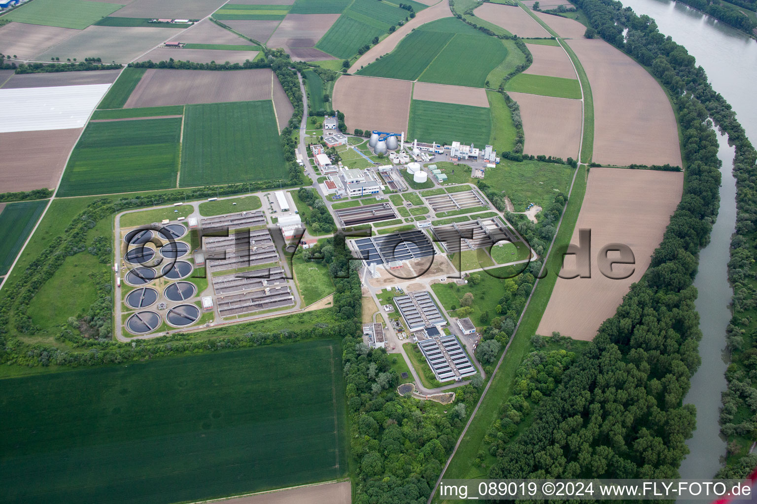 Aerial view of Sewage treatment plant urban drainage in the district Sandhofen in Mannheim in the state Baden-Wuerttemberg, Germany