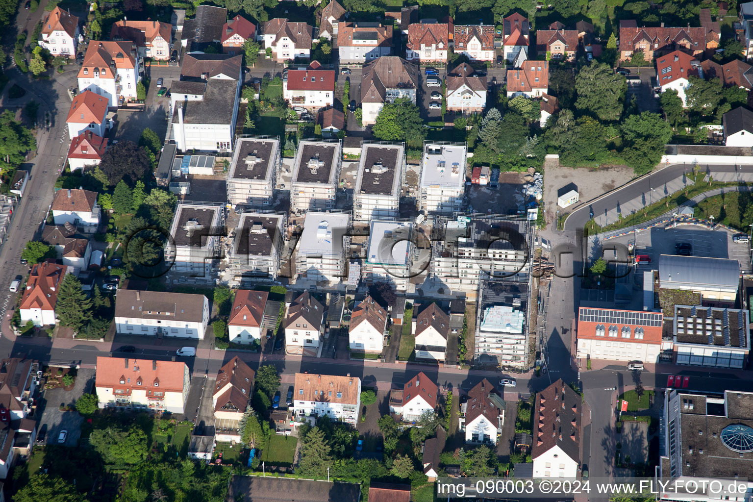 In the city center" New building of RiBa GmbH between Bismarck- and Gartenstr in Kandel in the state Rhineland-Palatinate, Germany from above