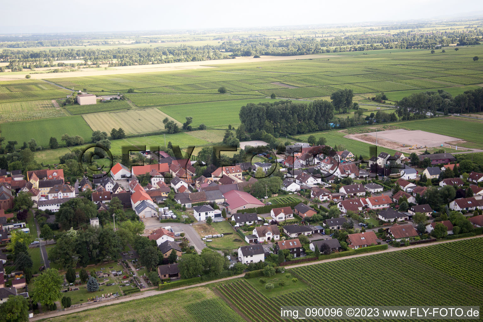 Drone recording of District Duttweiler in Neustadt an der Weinstraße in the state Rhineland-Palatinate, Germany