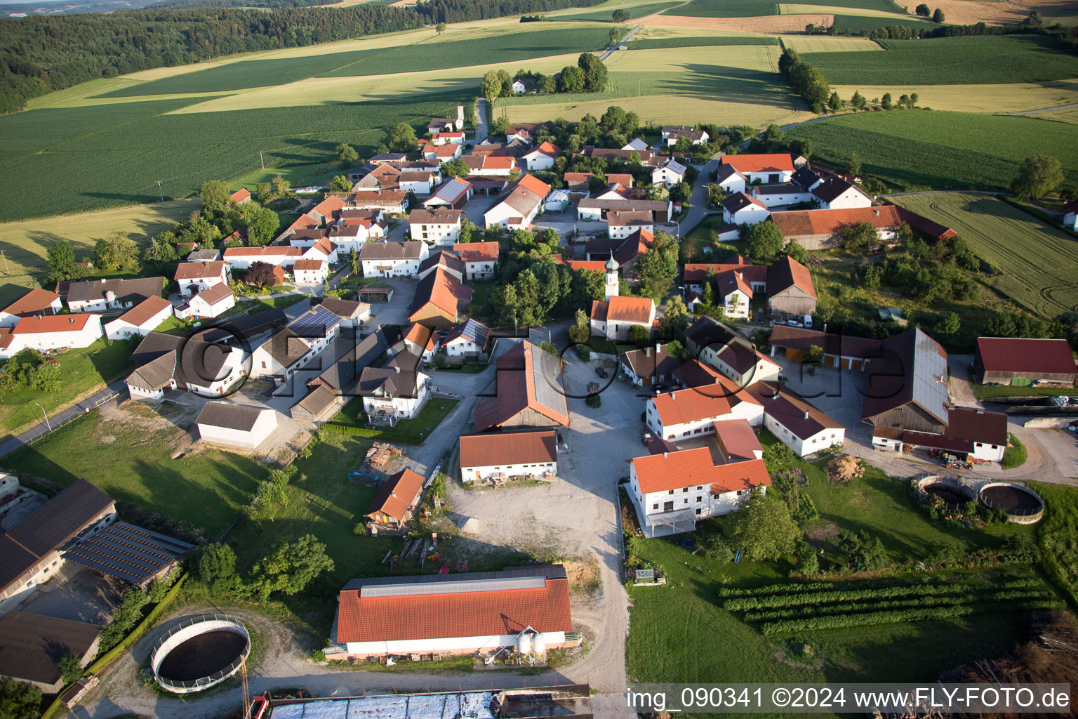 Aerial photograpy of District Oberframmering in Landau an der Isar in the state Bavaria, Germany