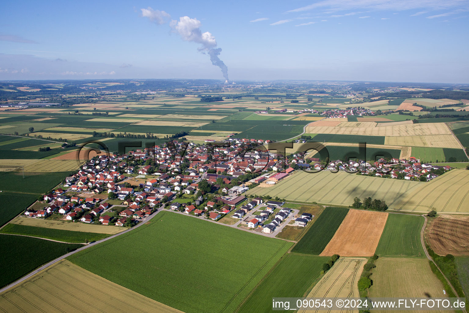 Village - view on the edge of agricultural fields and farmland in the district Dornwang in Moosthenning in the state Bavaria