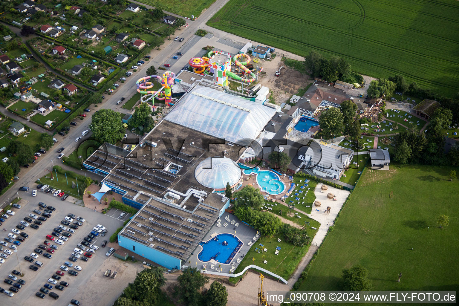 Spa and swimming pools at the swimming pool of the leisure facility MIRAMAR Erlebnisbad, Salz & Kristall Therme and Saunaparadies in Weinheim in the state Baden-Wurttemberg, Germany