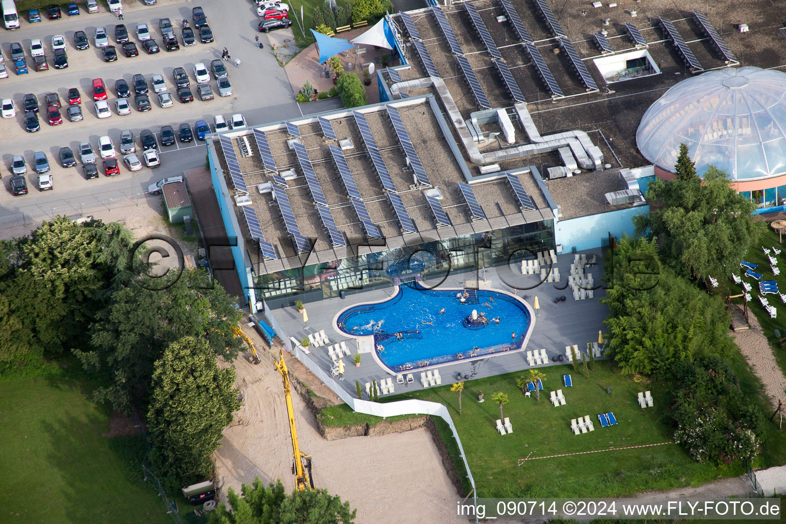 Weinheim-Lützelsachsen, Miramar in Lützelsachsen in the state Baden-Wuerttemberg, Germany from above