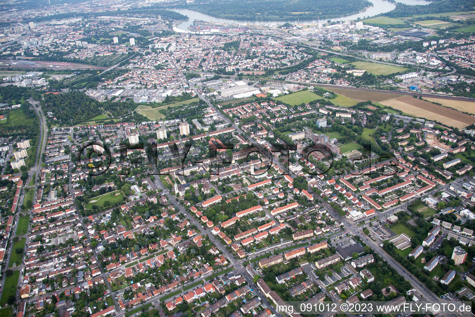 Aerial photograpy of District Gartenstadt in Ludwigshafen am Rhein in the state Rhineland-Palatinate, Germany