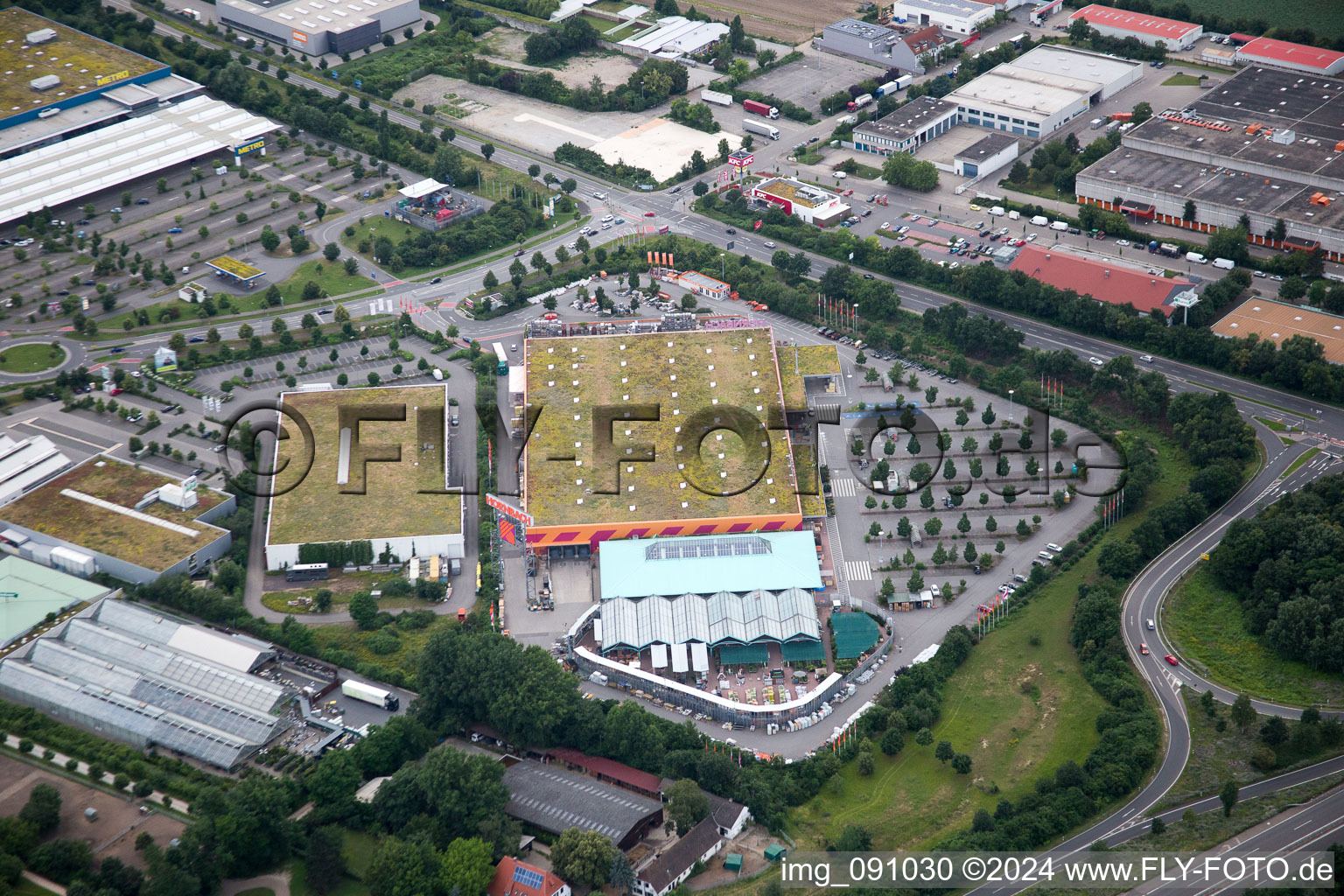 District Oggersheim in Ludwigshafen am Rhein in the state Rhineland-Palatinate, Germany seen from above