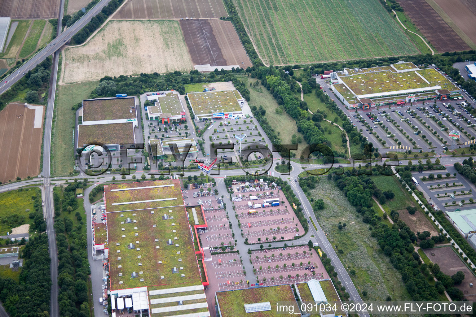 Bauhaus in the district Oggersheim in Ludwigshafen am Rhein in the state Rhineland-Palatinate, Germany