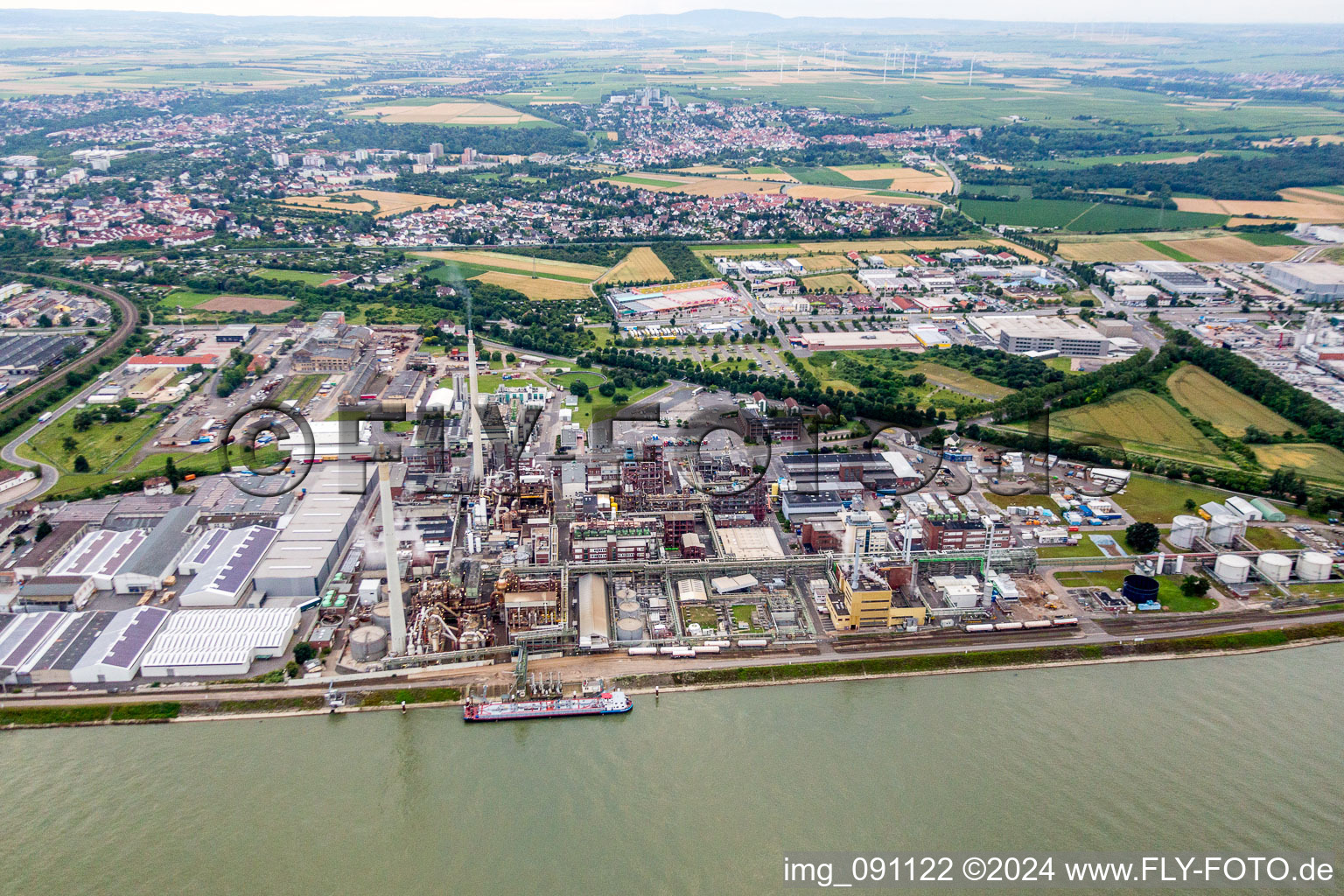 Aerial view of Building and production halls on the premises of the chemical manufacturers Evonik in Worms in the state Rhineland-Palatinate, Germany