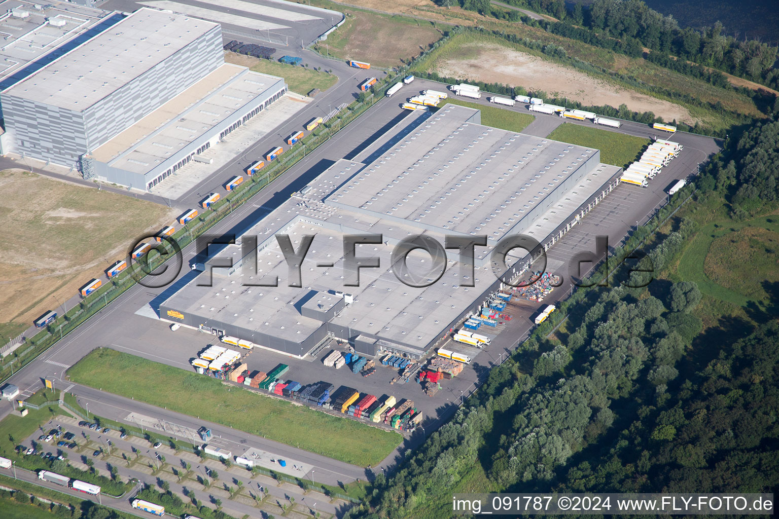 Oberwald Industrial Area in Wörth am Rhein in the state Rhineland-Palatinate, Germany from the plane