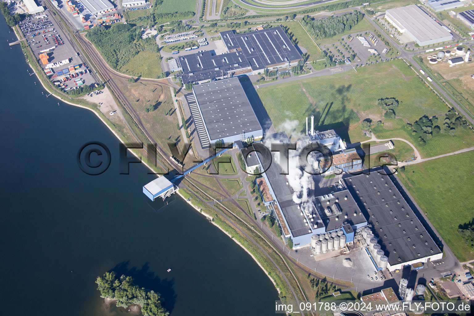 Oberwald industrial area, Rhine port Wörth in Wörth am Rhein in the state Rhineland-Palatinate, Germany