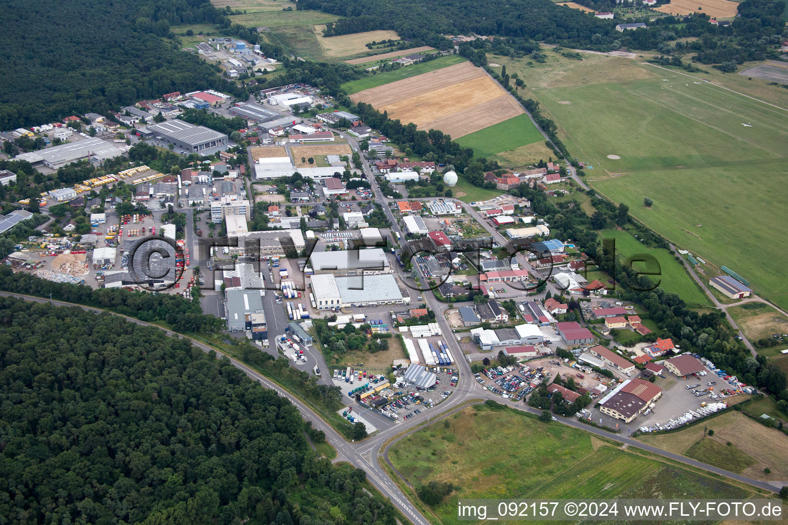 Industrial and commercial area Im Altenschemel in the district Lachen-Speyerdorf in Neustadt an der Weinstrasse in the state Rhineland-Palatinate, Germany