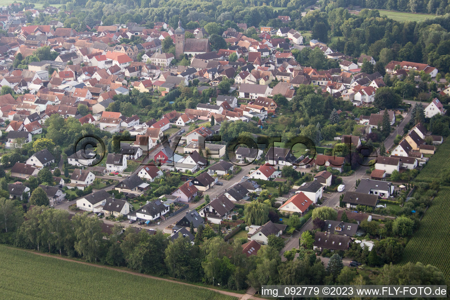 Maxburgstr in the district Billigheim in Billigheim-Ingenheim in the state Rhineland-Palatinate, Germany from above