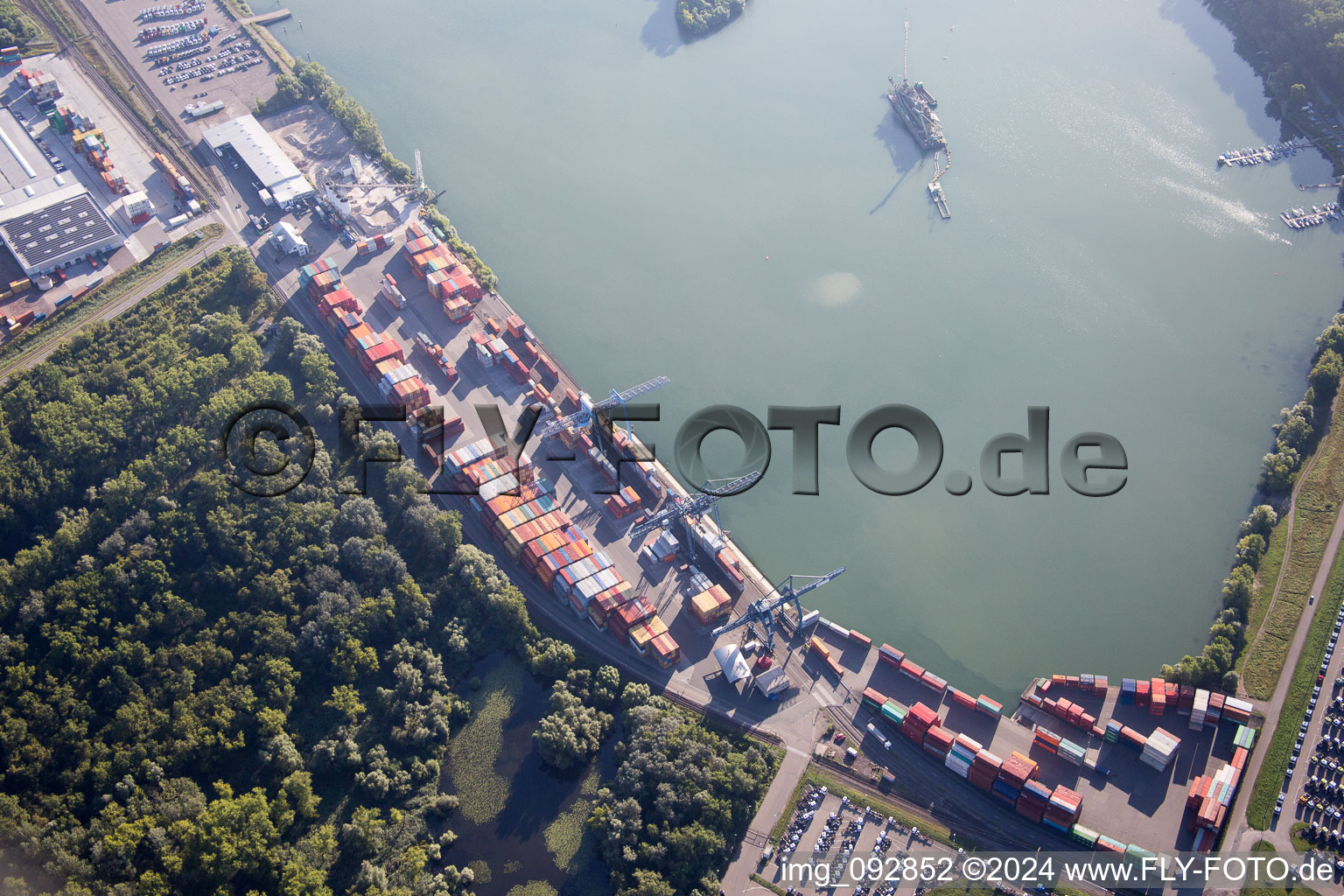 Aerial view of Oberwald industrial area, Rhine port of Wörth in the district Maximiliansau in Wörth am Rhein in the state Rhineland-Palatinate, Germany