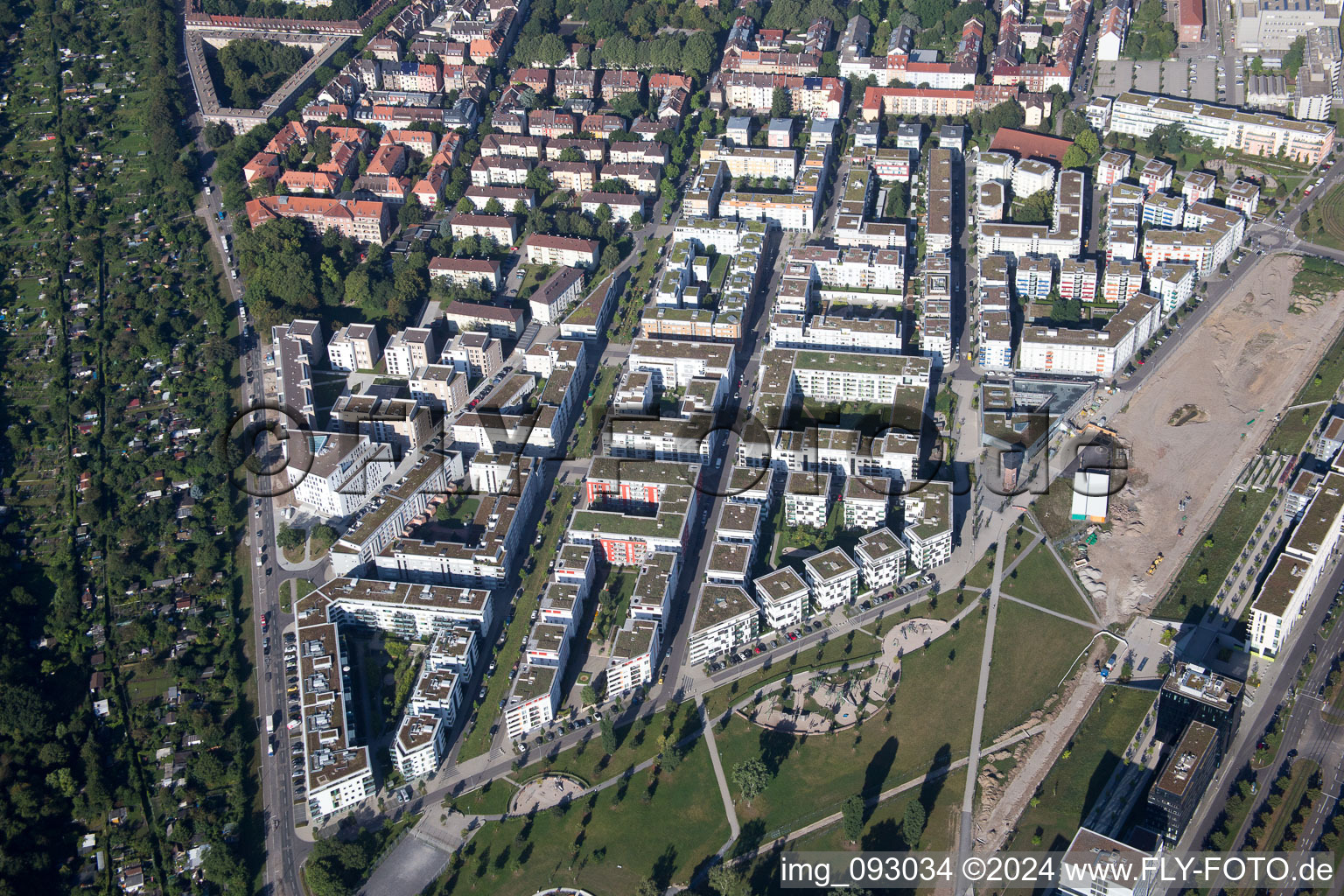 District Oststadt in Karlsruhe in the state Baden-Wuerttemberg, Germany seen from above