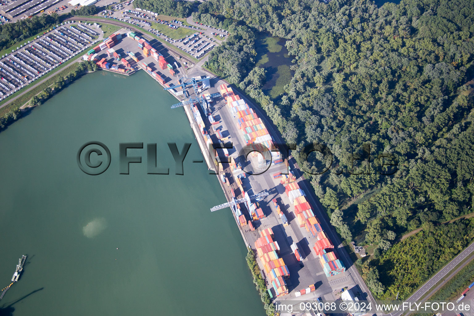 Oblique view of Oberwald industrial area, Rhine port of Wörth in the district Maximiliansau in Wörth am Rhein in the state Rhineland-Palatinate, Germany