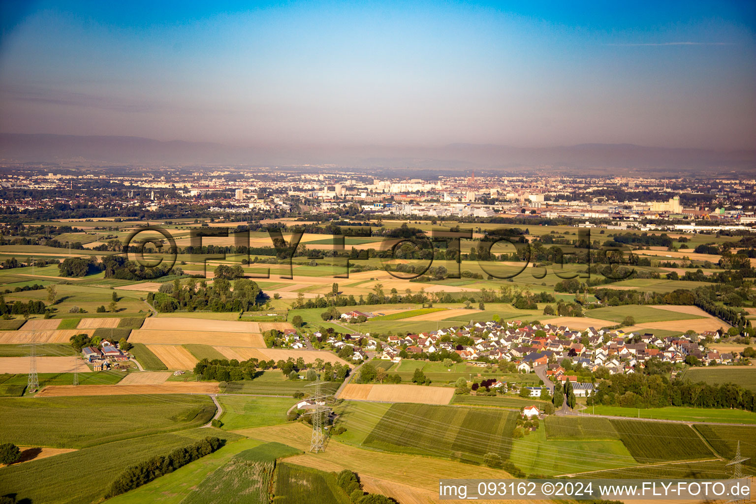 From the east in the district Querbach in Kehl in the state Baden-Wuerttemberg, Germany