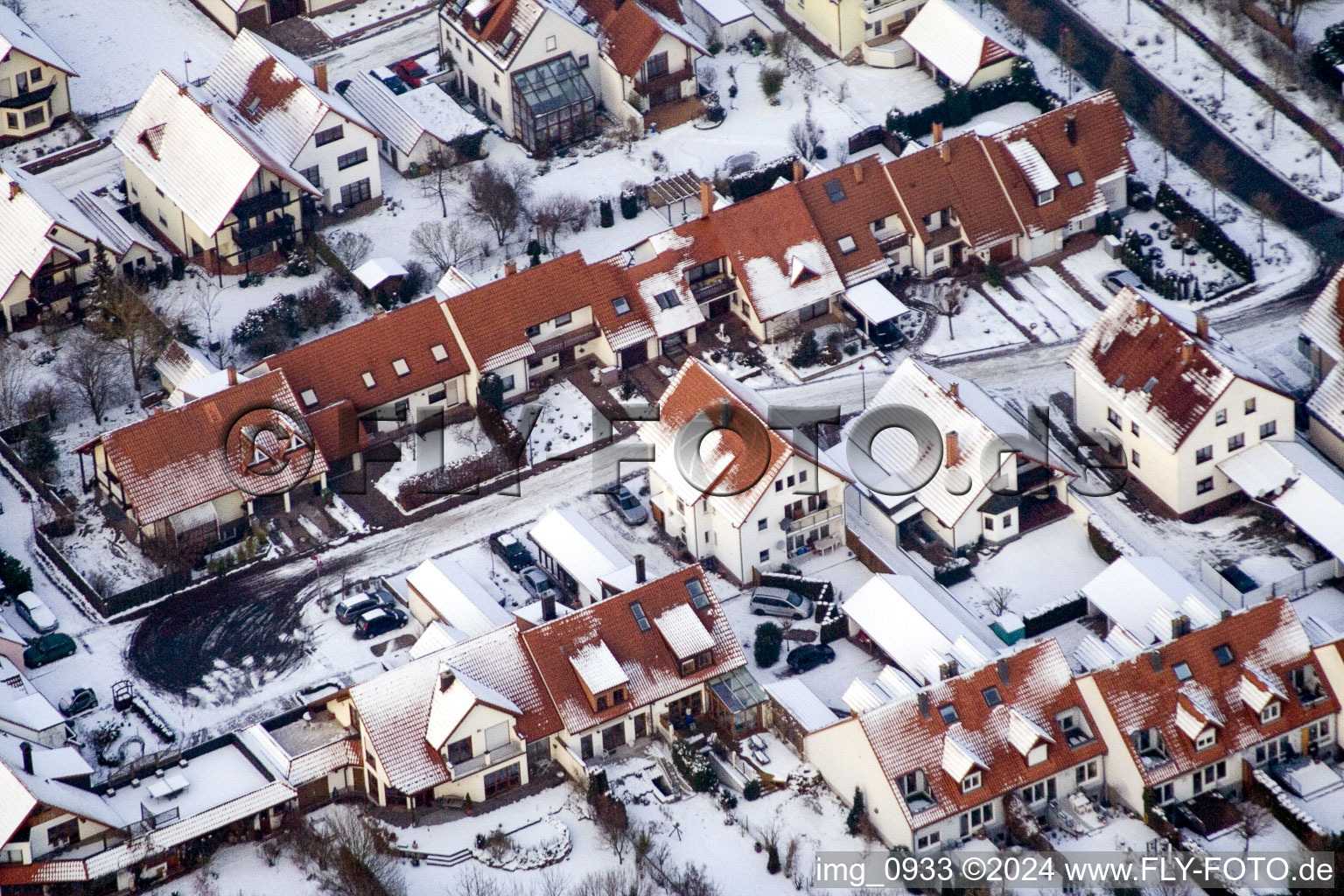 Residential area of detached housing estate Kandel Im Kirschgarten in Kandel in the state Rhineland-Palatinate